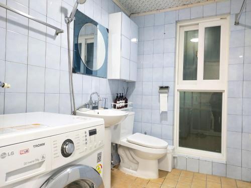 ฝักบัว, Mokdong Stay in ยังชอนกู