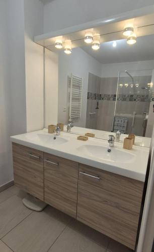 Apartment 2 bedrooms - Residence L'Orée Du Golfe (Apartment 2 bedrooms - Residence L'Oree Du Golfe) in Cogolin