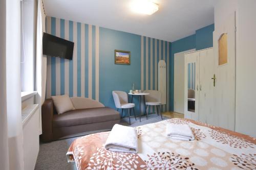 Harmont Montis- dawna Zającówka- IDEALNA lokalizacja - leśna enklawa w centrum miasta! Sauna, masaże, zabiegi spa!, Sklářská Poruba (fotografie 10)