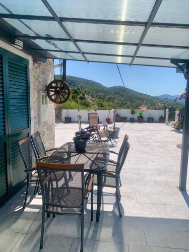 ระเบียง/ชานเรือน, Vranac Country house Šibenik (Vranac Country house Sibenik) in โปลเยตอนล่าง