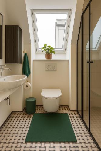 Central Penthouse with Private Rooftop Terrace - image 6
