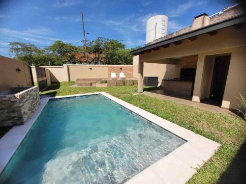 Casa De Verano De 3 Habitaciones - Mima Roga 1 in 伊帕卡賴