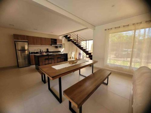 Casa De Verano De 3 Habitaciones - Mima Roga 1 in 伊帕卡賴