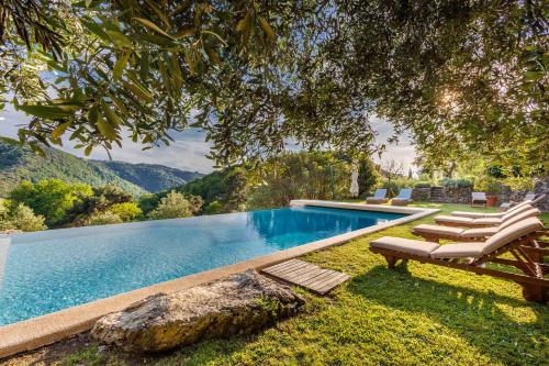 Villa with Private Pool image 7