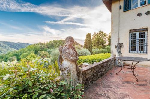 Villa with Private Pool image 2