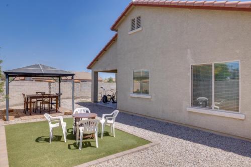 7 Mi to Dtwn Spacious Stay in Phoenix! in ลาวีน