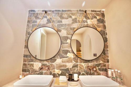 Book NOW & Chat Wake in MountainFree ShuttleAside National Park Combo Stay in Tianmen city center English Speaking Assistant - image 4