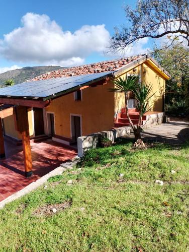 Incrocio di Luce - House in nature in Galati Mamertino