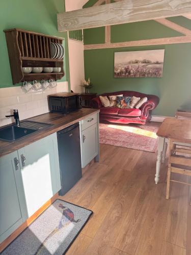 The Robin, Arrowwood Self Catering in Kington