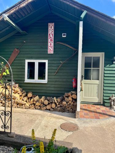 The Robin, Arrowwood Self Catering in Kington