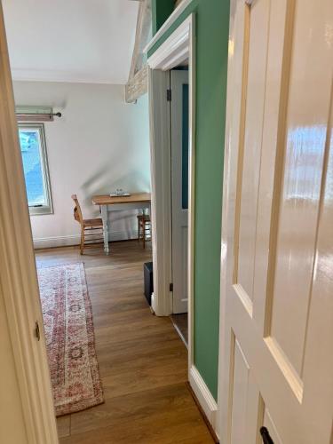 The Robin, Arrowwood Self Catering in Kington