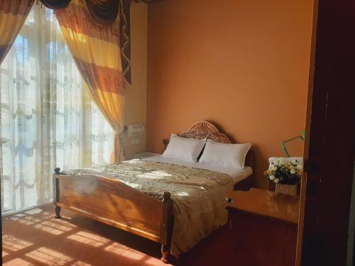 Double Room with Private External Bathroom image 1