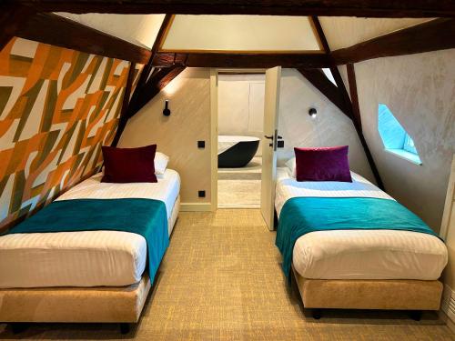 2 bedrooms, 3 beds