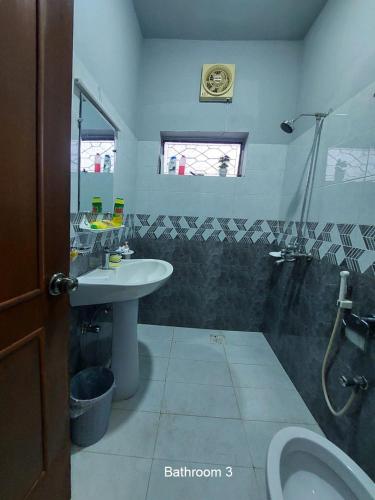 HAROON HOUSE F 10-4 Islamabad - image 5