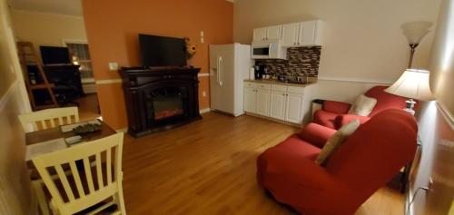 Acorn Hill Lodge Spa And Salon – Lynchburg, VA