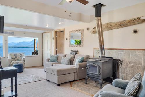 6 Mi to Main St Oceanfront Cottage in Ketchikan in Ketchikan (Alaszka)