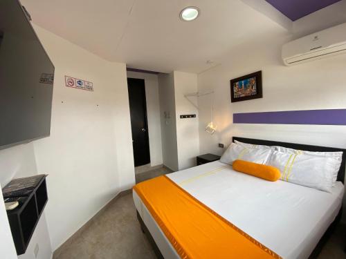 Economy Double Room image 10