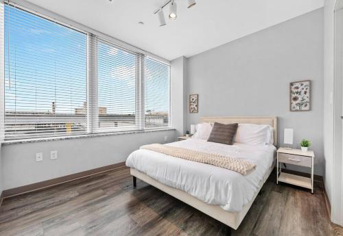 Near DT & CLE Clinic Queen Bed Wi-Fi Parking, Cleveland (photo 9)
