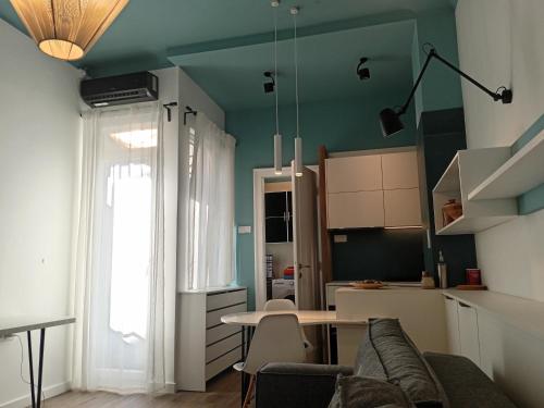 One-Bedroom Apartment image 6