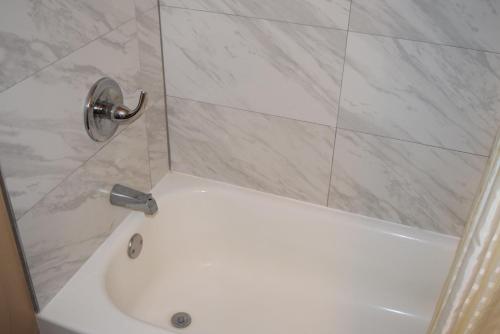 Friendship Motor Inn Carneys Point - Pennsville in คาร์นีย์ พอยต์