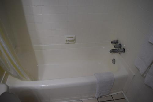 Friendship Motor Inn Carneys Point - Pennsville in คาร์นีย์ พอยต์