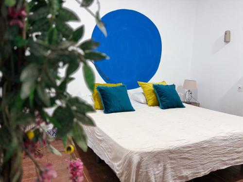 Twin Room image 4