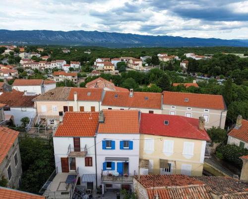 Kuća za odmor Iva (Kuca za odmor Iva) in Omisalj
