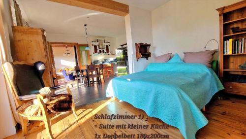 Scheunenloft Usedom-4, großzügige Familienoase, Hunde-freundlich mit riesigem Garten (Scheunenloft Usedom-4, großzugige Familienoase, Hunde-freundlich mit riesigem Garten) in Mellenthin