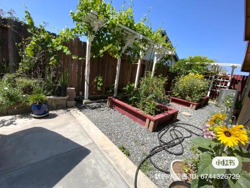 1 bedroom in a quiet neighborhood near the main street - Room B in Rowland Heights