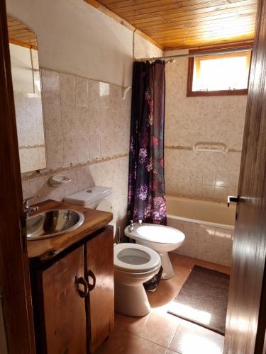 Three-Bedroom House image 9