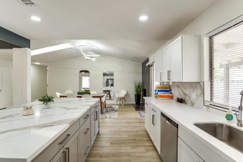 7 Mi to Las Vegas Strip Family Home with Pool!, Las Vegas (foto 8)
