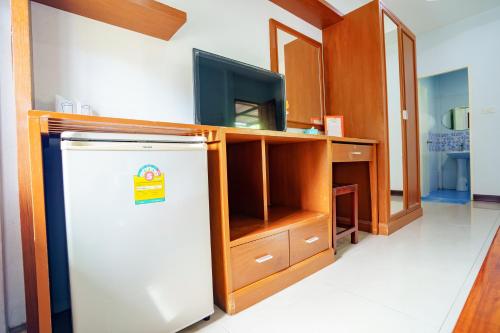 room detail thumbnail 1