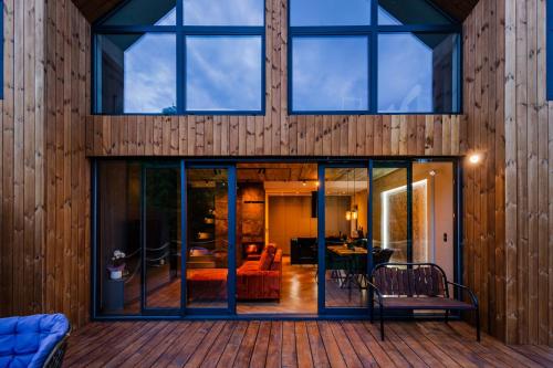 ทัศนียภาพภายนอกโรงแรม, Ule dziadka Kazka in โคมันตชา