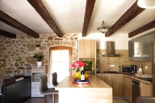 Konyha, Holiday Home Rasopas in Rasopasno