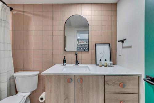 Maven Stay near Tracy Aviary