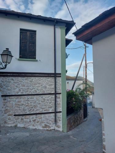 Traditional House in Panagia Village in 타소스