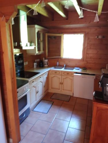 廚房, chalet Leon in 巴塞萊呂普河畔