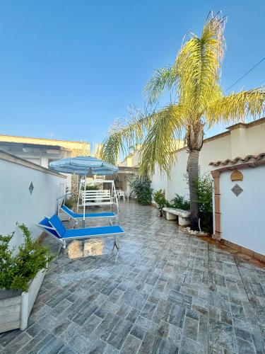 2 bedrooms, 3 beds