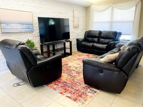 Apartment image 8