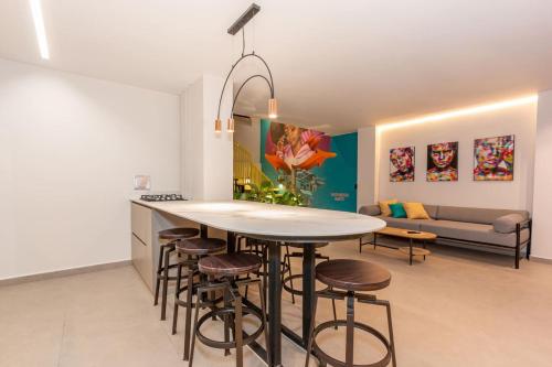 7BR Poblado House close to Lleras Park Jacuzzi AC, Medellín (fotografie 9)