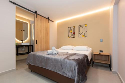 7BR Poblado House close to Lleras Park Jacuzzi AC, Medellín (fotografie 7)