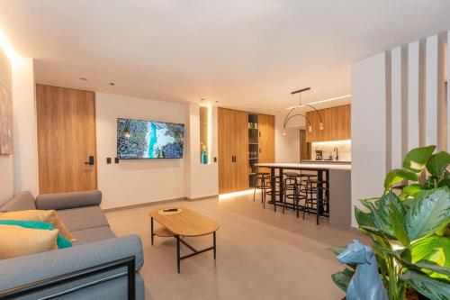 7BR Poblado House close to Lleras Park Jacuzzi AC, Medellín (fotografie 4)