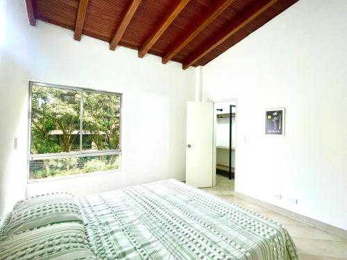R301 Apartment close to Lleras park and Provenza, Medellín (fotografie 4)