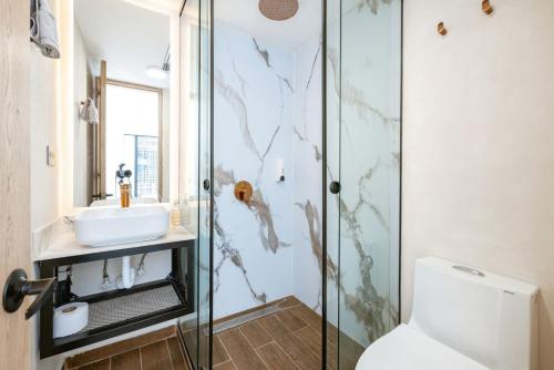 M54 Poblado 10BR 2 Apts with 2 Jacuzzis and AC, Medellín (fotografie 10)