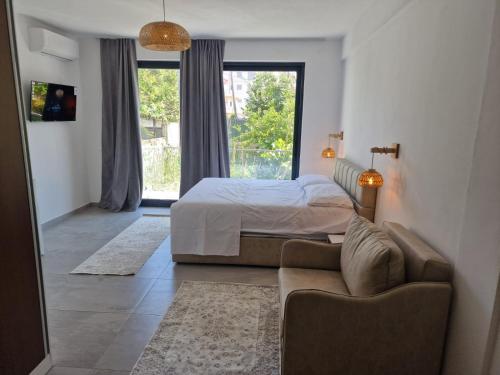 Arta's Beach Apartments