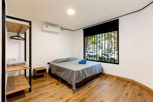 L3 9BR Laureles House Rooftop 2 Jacuzzis AC, Medellín (zdjęcie 7)