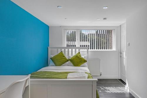 Luxury 5-bedroom home in Newcastle
