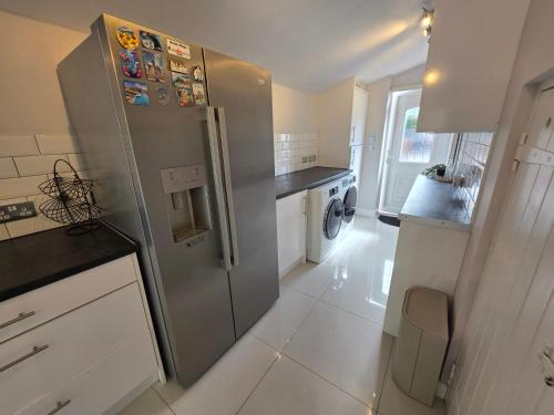 Stunning property with Summer house in Palfrey