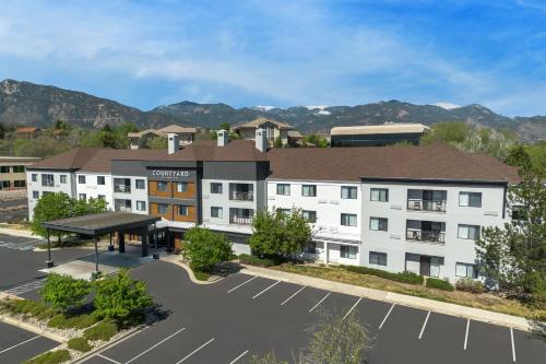 Courtyard by Marriott Colorado Springs South in Colorado Springs, USA