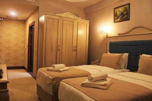 Vendome Hotel - image 7